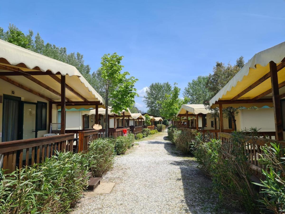 Chalet La Dolce Vita เวียเรจโจ ภายนอก รูปภาพ